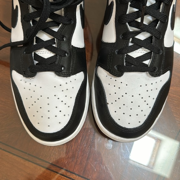 Nike dunks high top panda color way - Picture 7 of 9